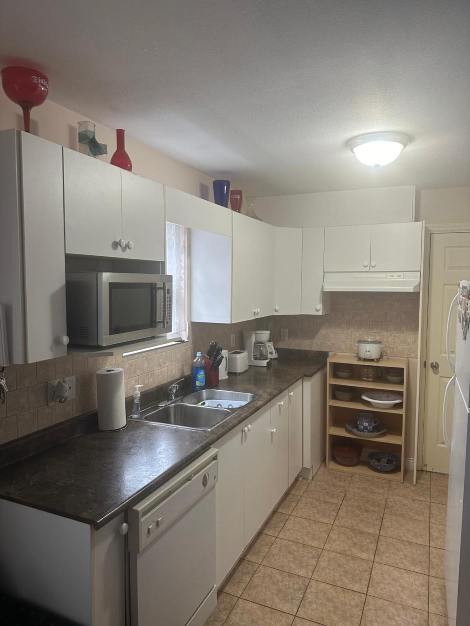 Clean And Quiet 2 Bdr 2 Bthr Private Entrance Entire Guests Suite Near Coquitlam Center Mall And Skytrain Exterior foto